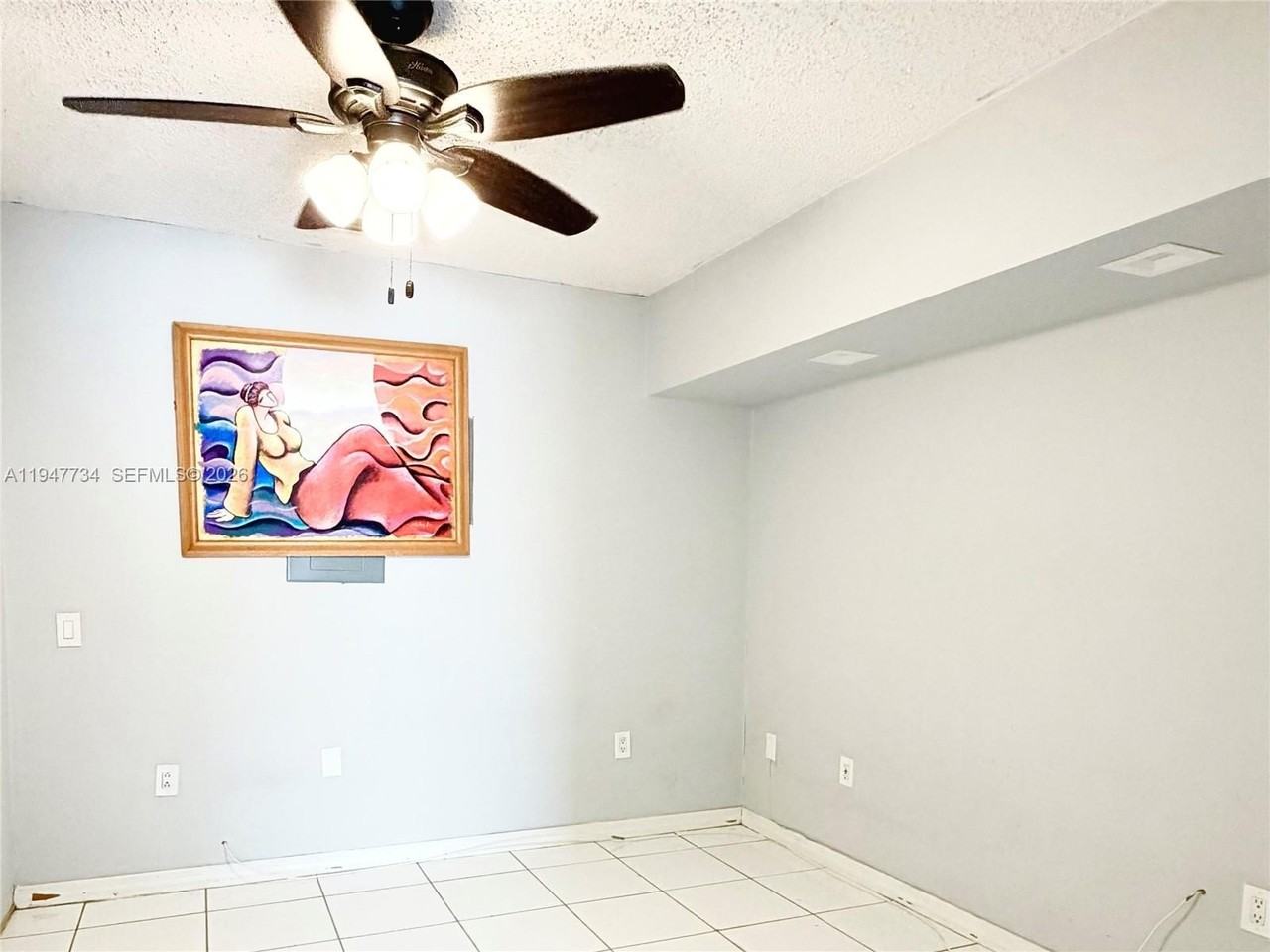 673 W 60th St #B - Photo 3 of 11