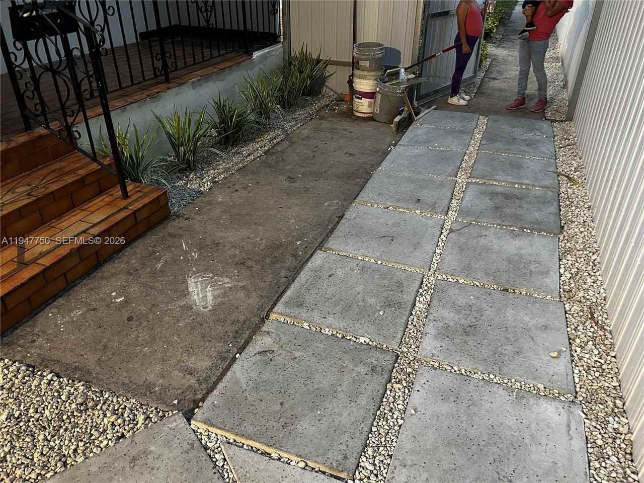 2530 Sw 16th Ter #1 - Photo 6 of 48