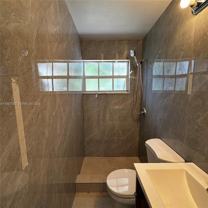 732 Moffett St #4A - Photo 1 of 1