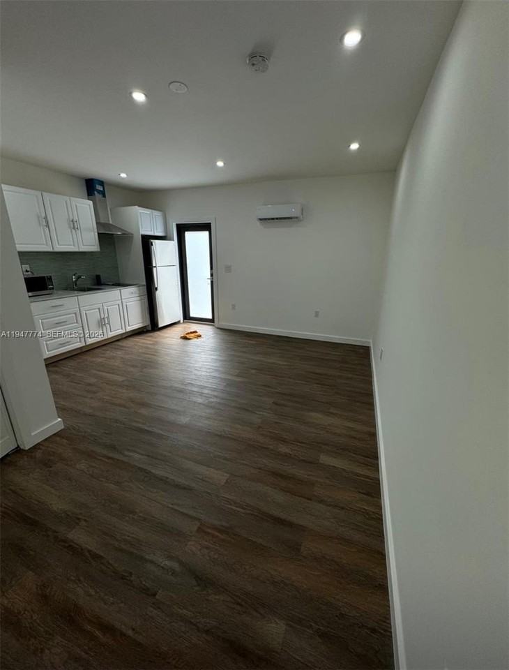 14941 Sw 168th Ter #2 - Photo 2 of 6