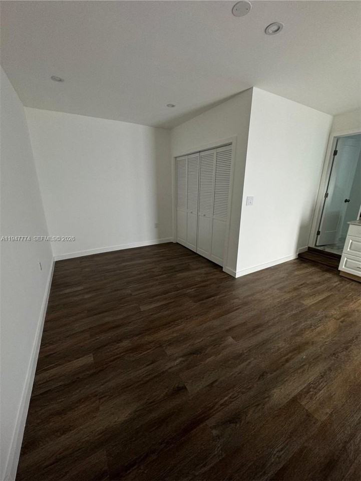 14941 Sw 168th Ter #2 - Photo 4 of 6