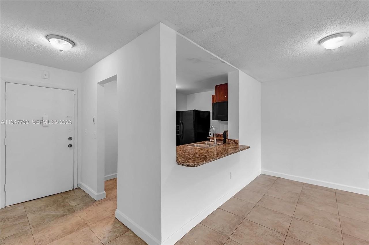 2800 Nw 56th Ave #H104 - Photo 7 of 34