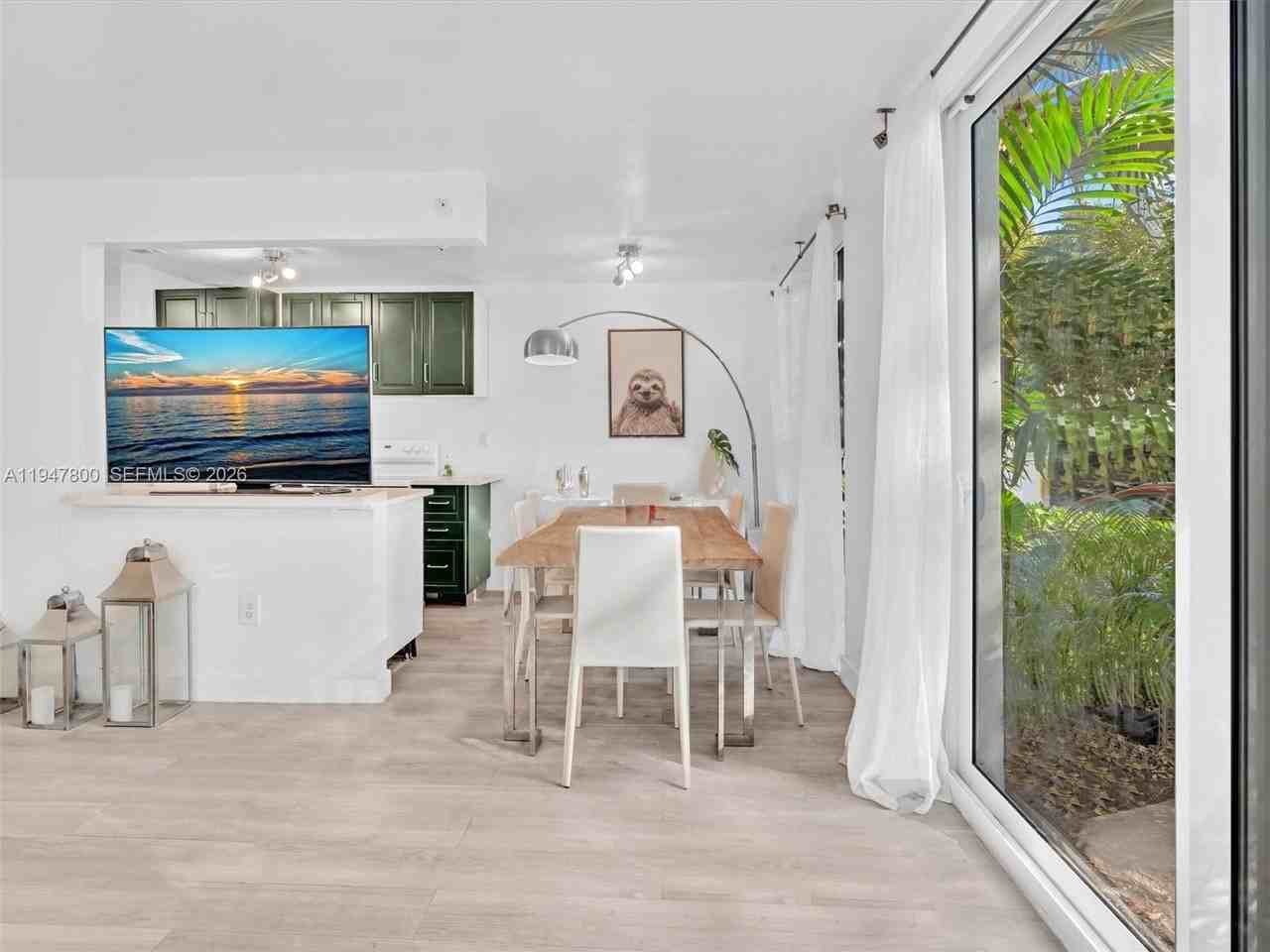 1688 West Ave #G06 - Photo 5 of 31