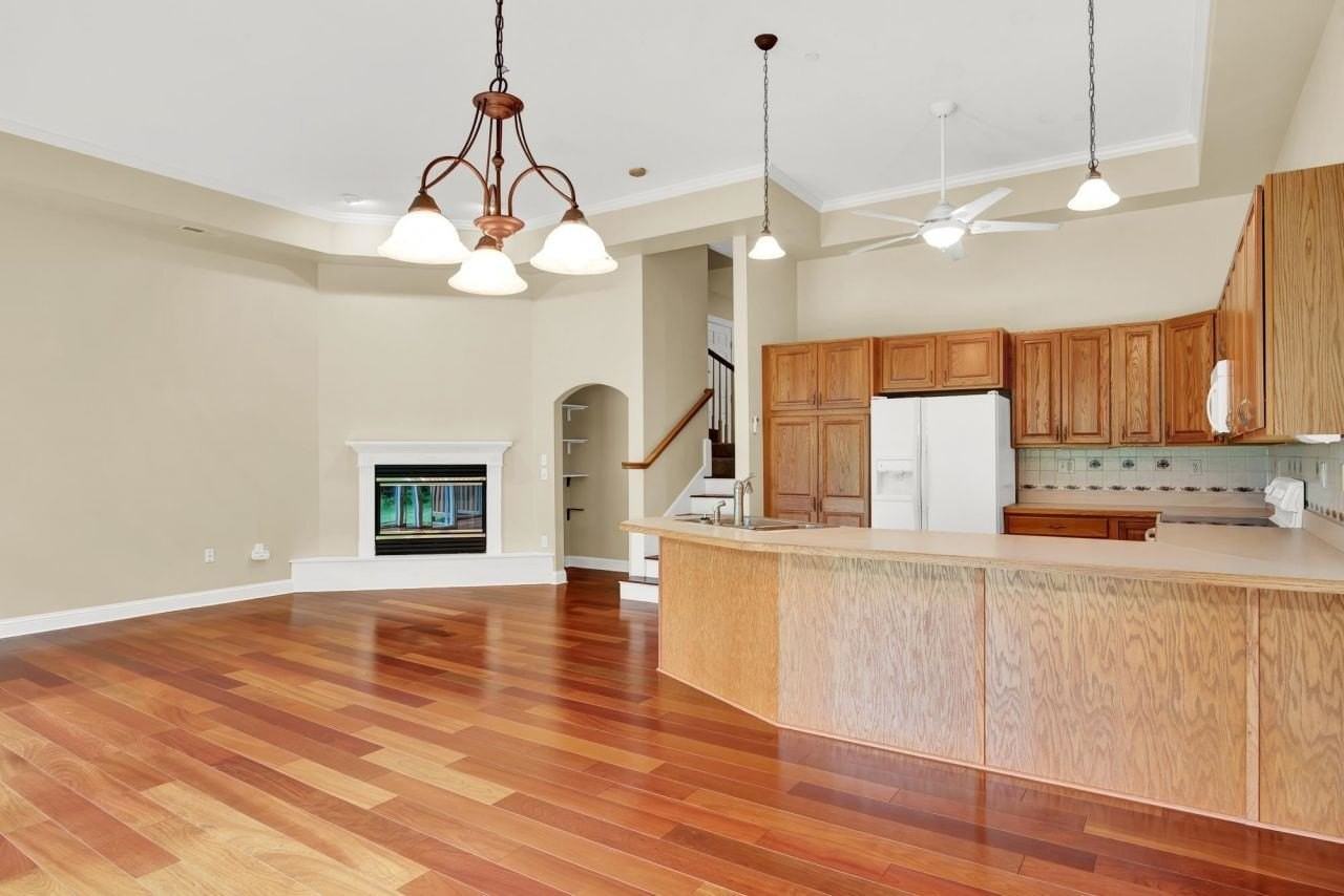 8 Deborah Ln - Photo 6 of 43