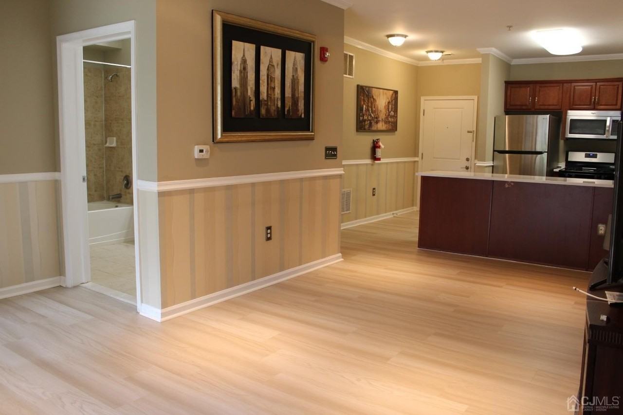 514 Doral Ct - Photo 3 of 17