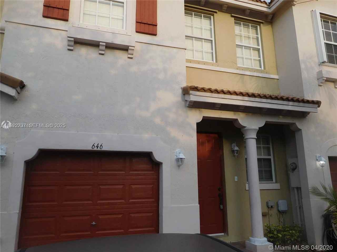 650 Ne 22nd Ter - Photo 2 of 8