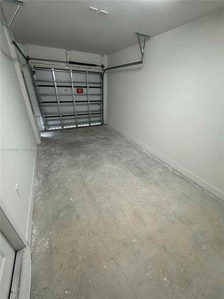 34423 Southwest 345 Terrace - Photo 3 of 8