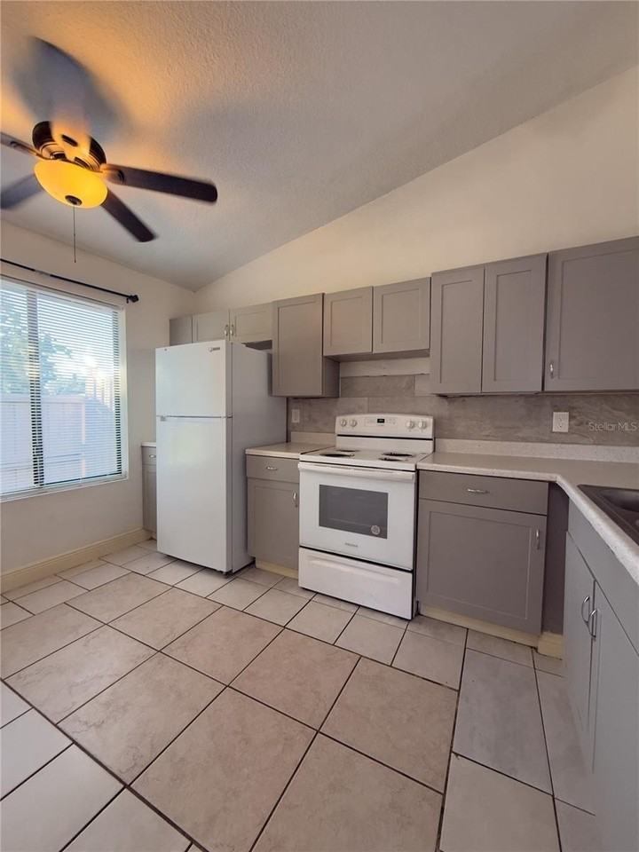 4701 Almond Willow Dr - Photo 3 of 12