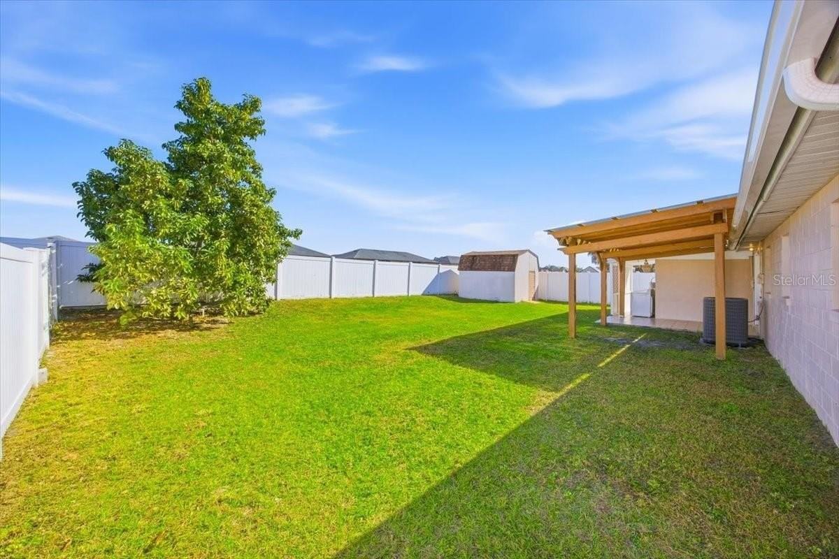 5681 Tulip Ave - Photo 6 of 36