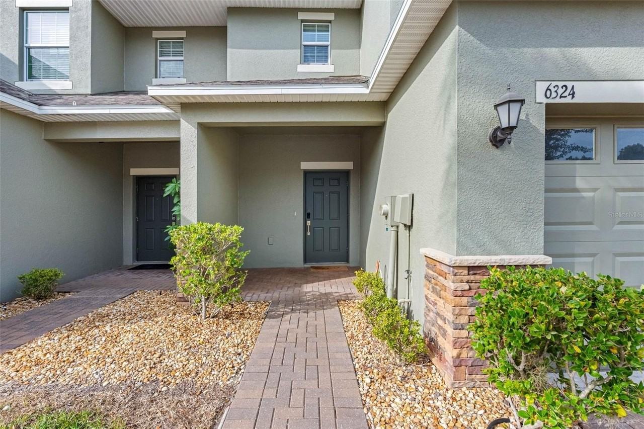 6324 Torrington Cir - Photo 4 of 41