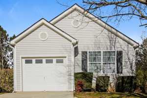 featured image of 1050 Abercorn Way