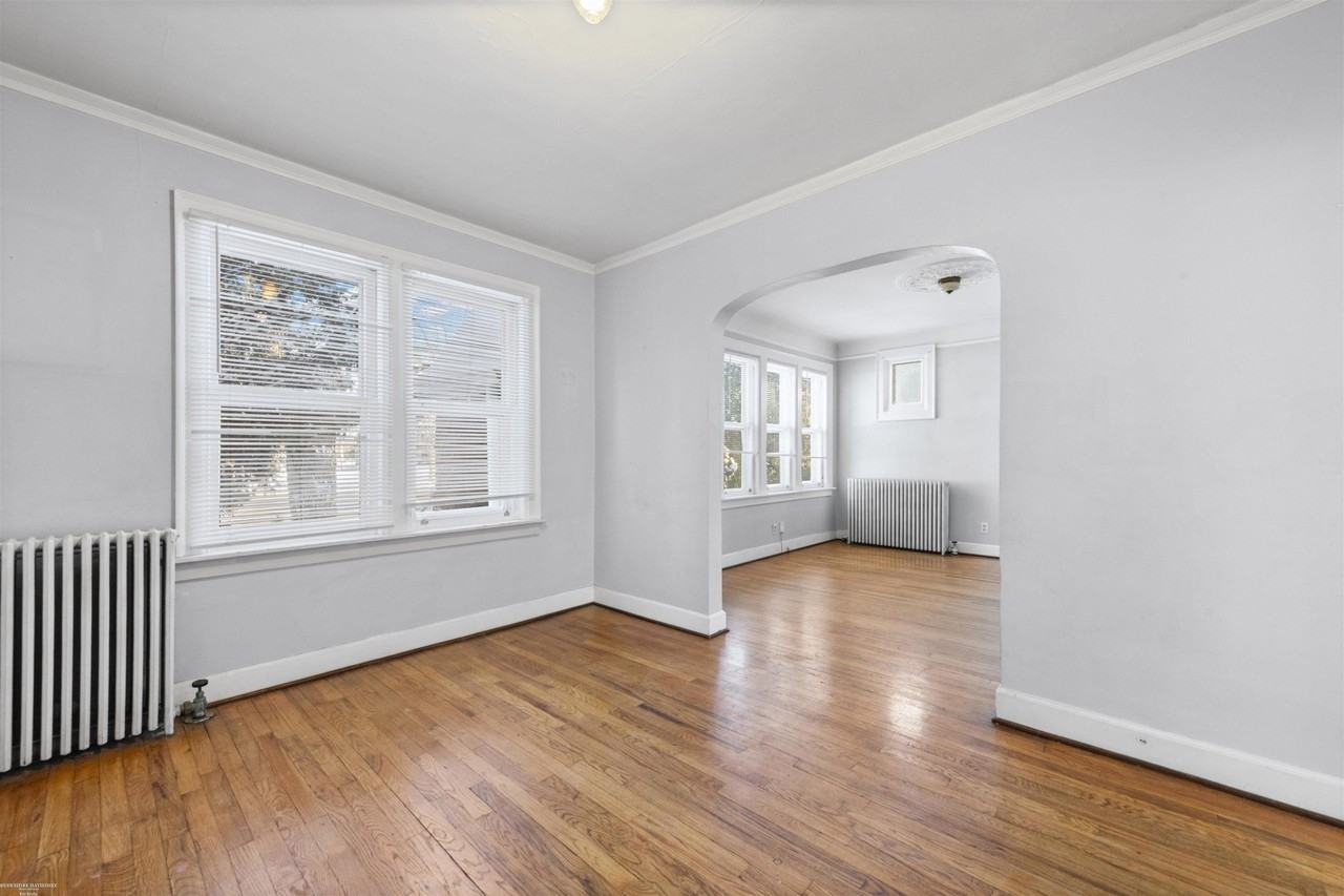 24619 Little Mack Ave - Photo 4 of 31