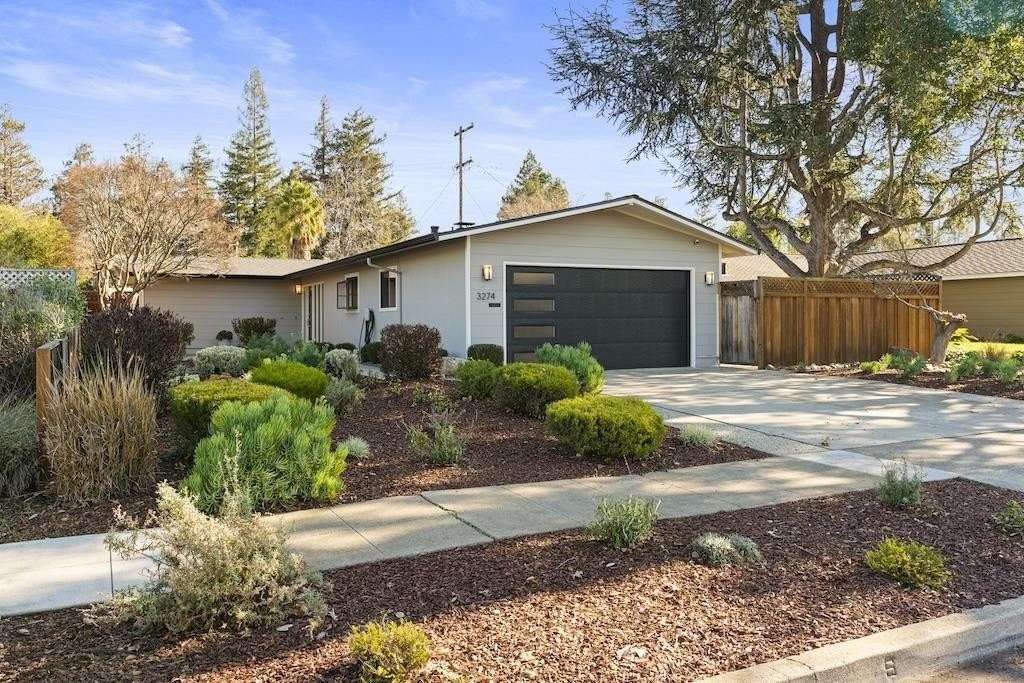 3274 Todd Way - Photo 4 of 34