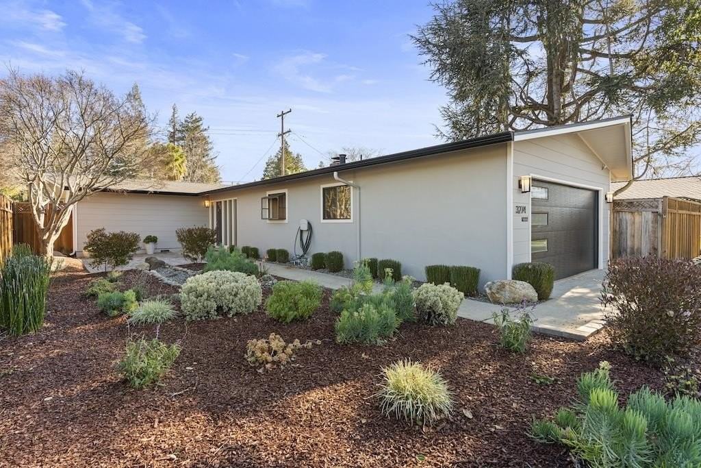 3274 Todd Way - Photo 5 of 34