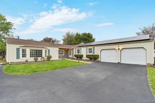 1467 Goshen Tpke - Photo 1 of 1