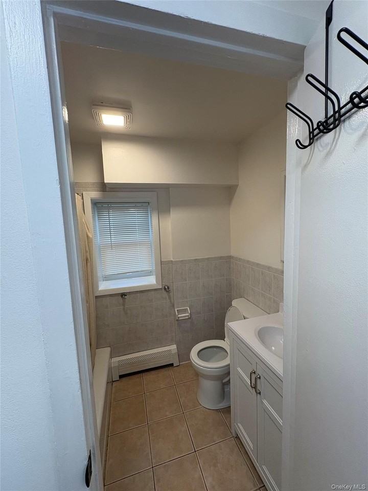 35 Washington Ave N Unit 1 #1 - Photo 4 of 9