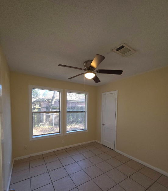 412 Azalea Ave #1 - Photo 5 of 13