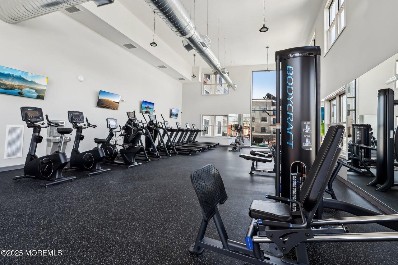 258 Morris Ave Ph 501a - Photo 6 of 25