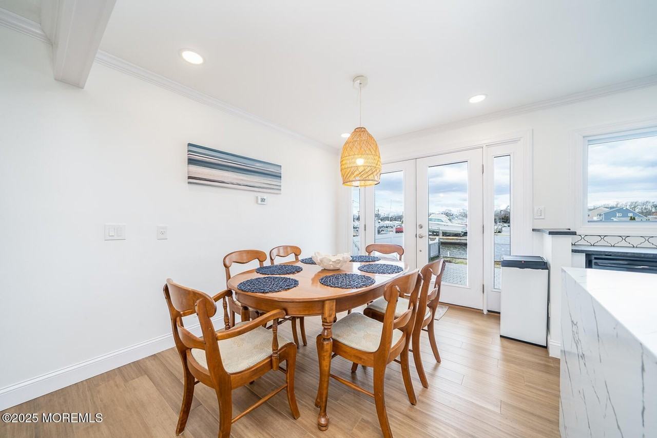 58 E Lagoona Dr - Photo 3 of 35