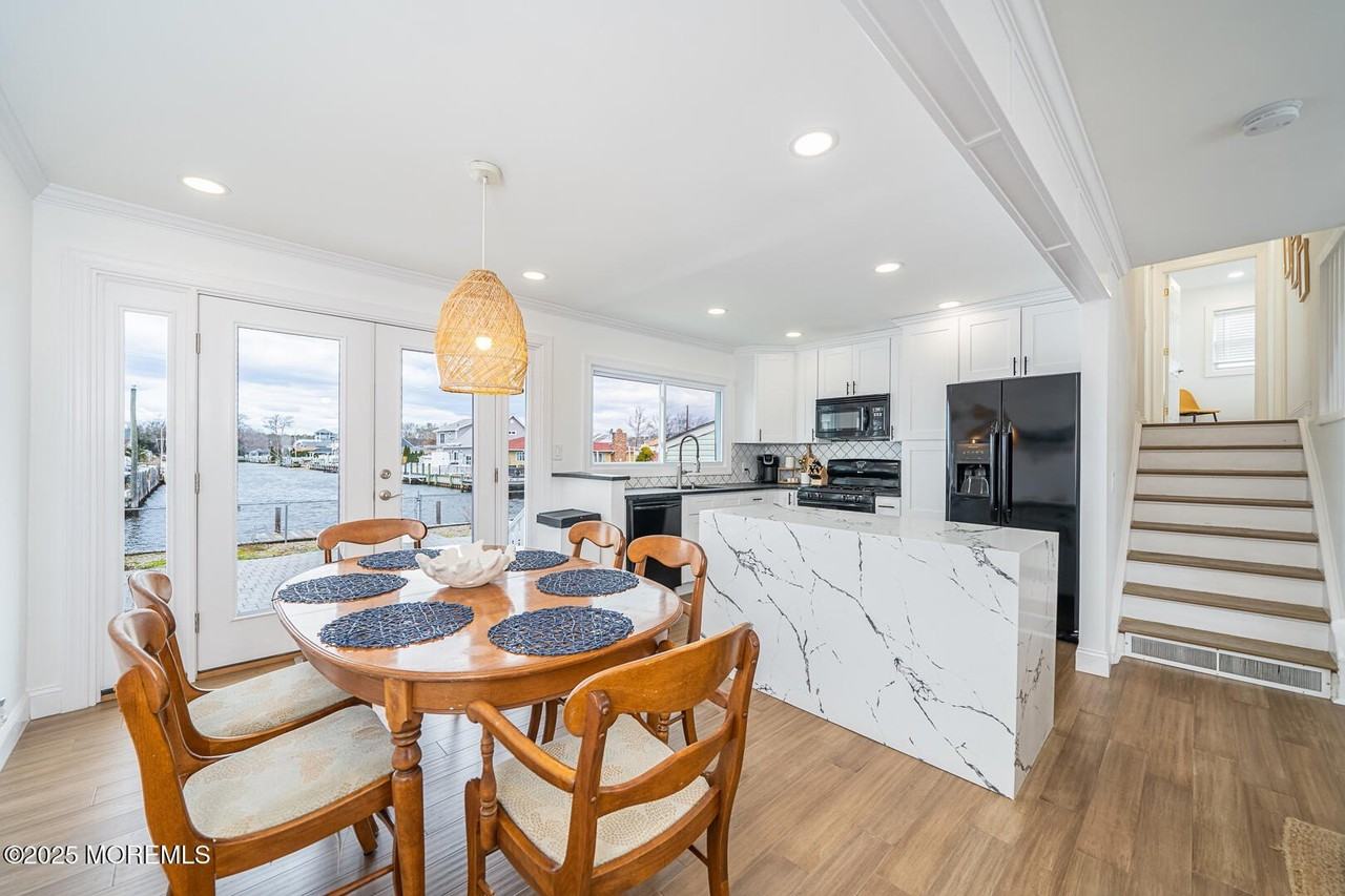 58 E Lagoona Dr - Photo 4 of 35