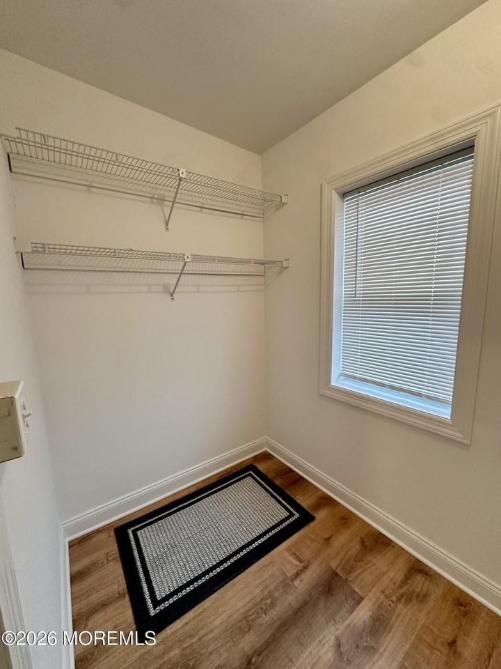 128 King St - Photo 6 of 8