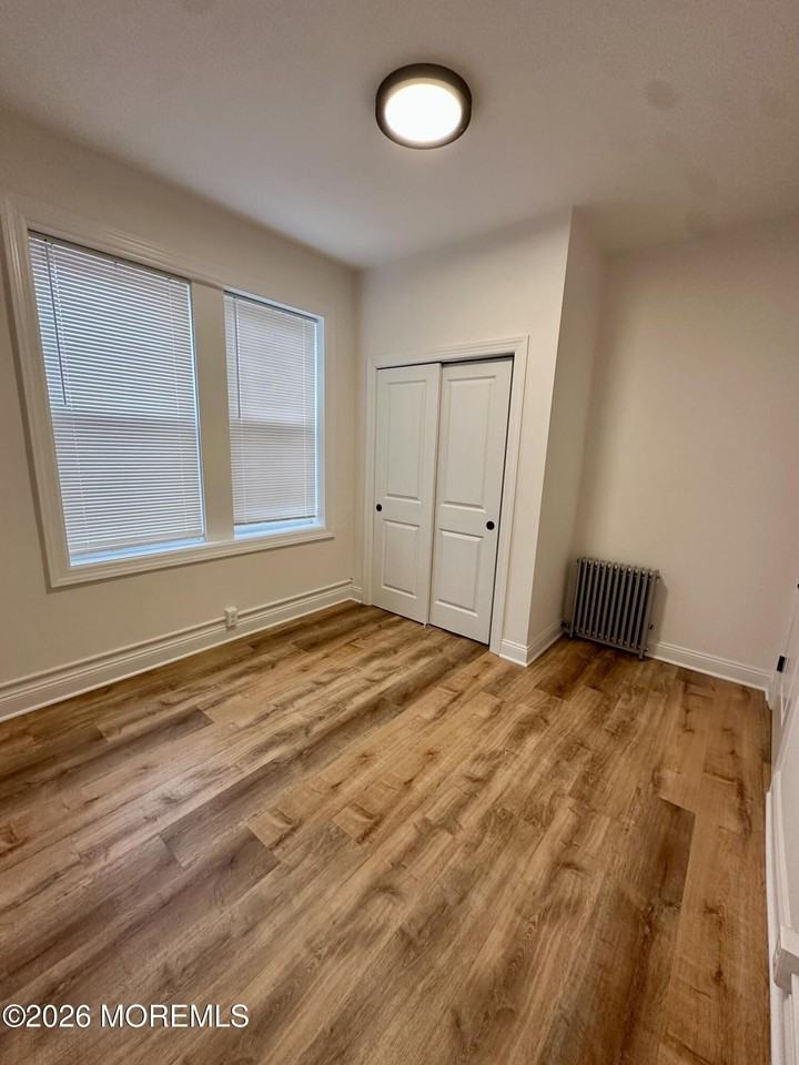 128 King St - Photo 7 of 8