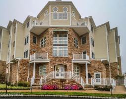 featured image of 33 Cooper Ave Unit 403 #403