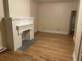 featured image of 1110 W Allen St #1