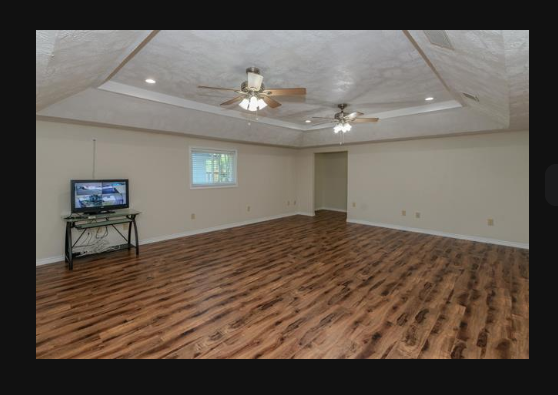 320 Bell Ave #1 - Photo 3 of 8