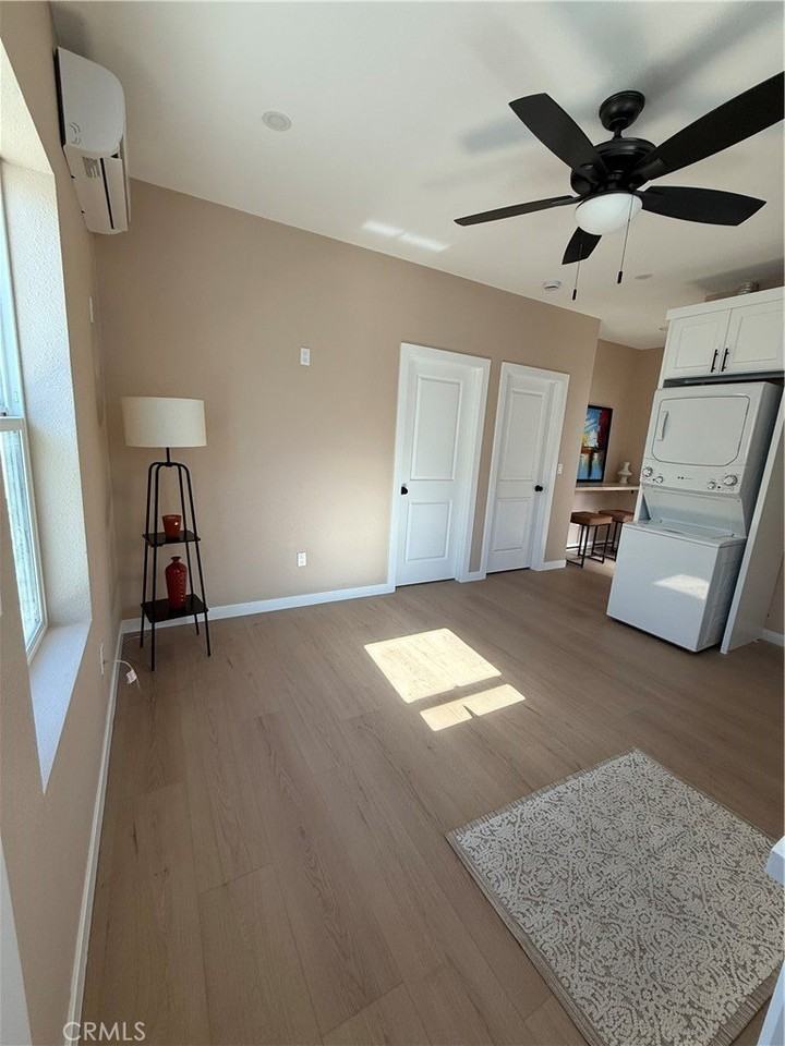 751 E G St #B - Photo 2 of 16