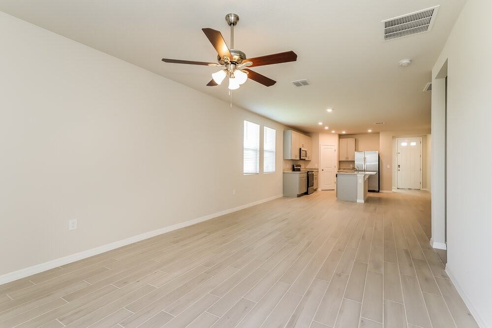 1134 Oak Valley Dr - Photo 3 of 16