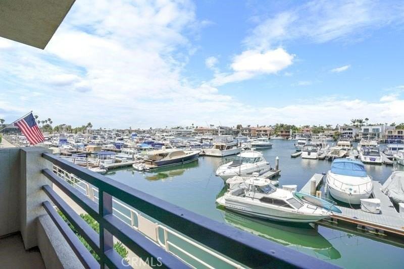 4167 Warner Ave - Photo 6 of 25