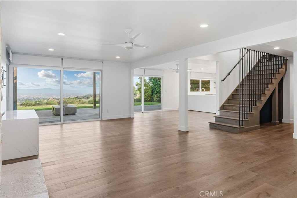 27422 Warrior Dr - Photo 2 of 14