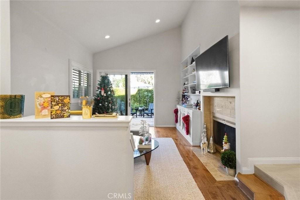 19 Laguna Ct - Photo 4 of 19