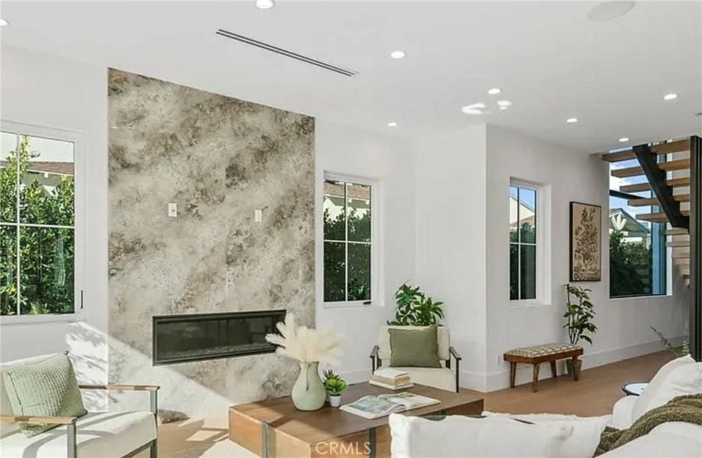 2371 Midvale Ave - Photo 7 of 15