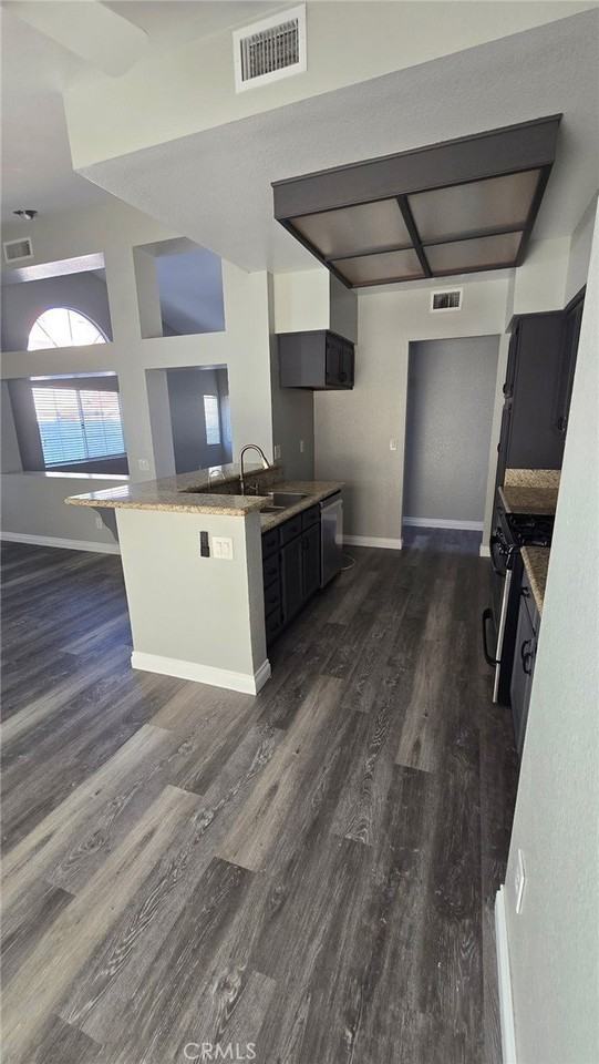 29329 Maritime Cir - Photo 4 of 13