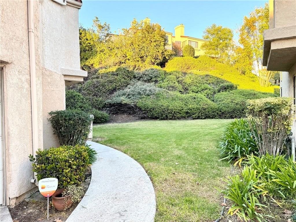 3648 Cottonwood Cir - Photo 3 of 26