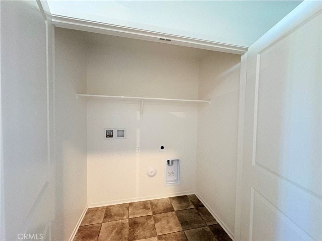 8439 Bickmore Ave - Photo 5 of 21