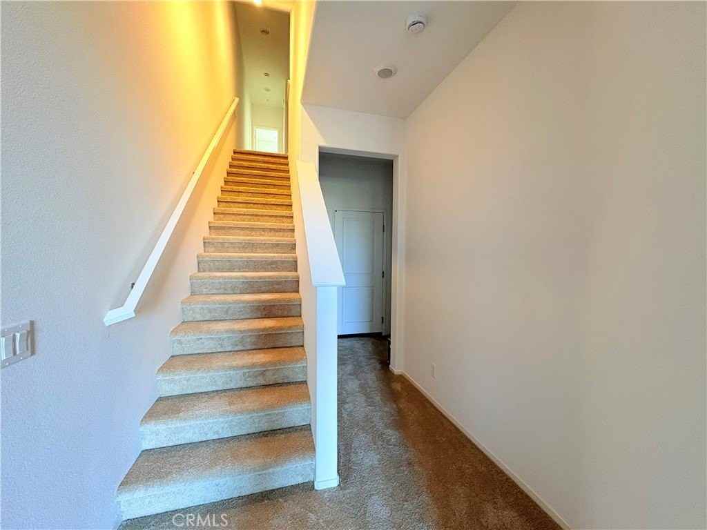 8439 Bickmore Ave - Photo 7 of 21