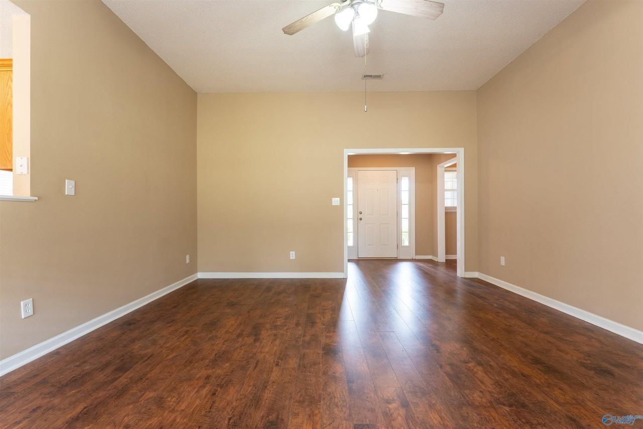 103 Dunnigan Ct - Photo 7 of 45