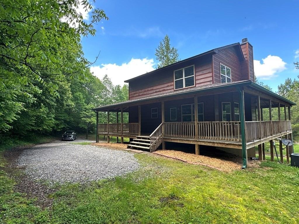 2546 Brookhaven Ln - Photo 2 of 44