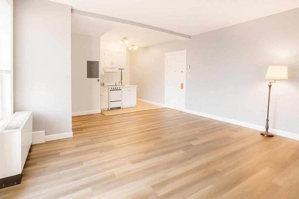 140 Chestnut St #709 - Photo 5 of 18