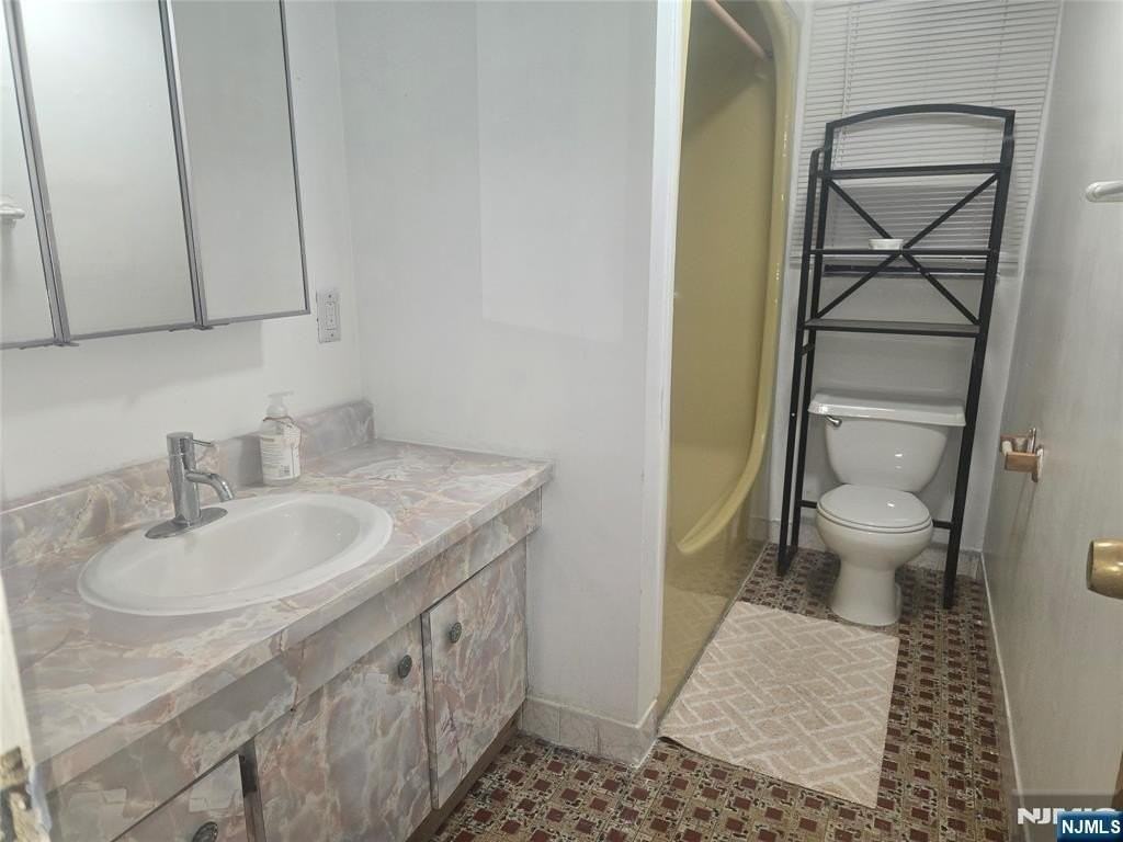 183 Palisade Ave Apt 2b - Photo 5 of 7