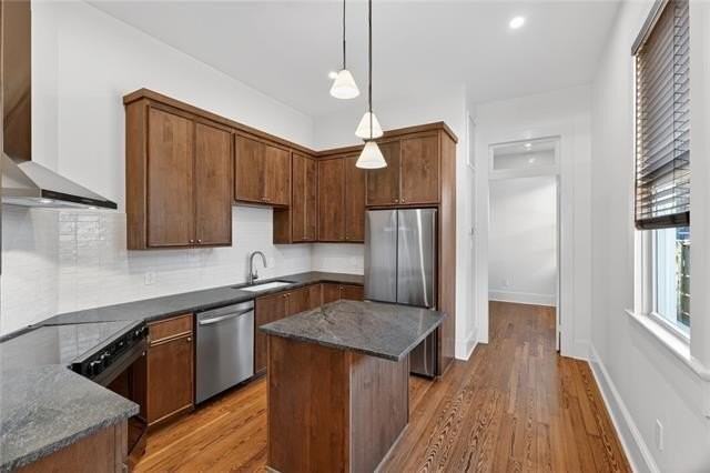 8226 Burthe St - Photo 7 of 17