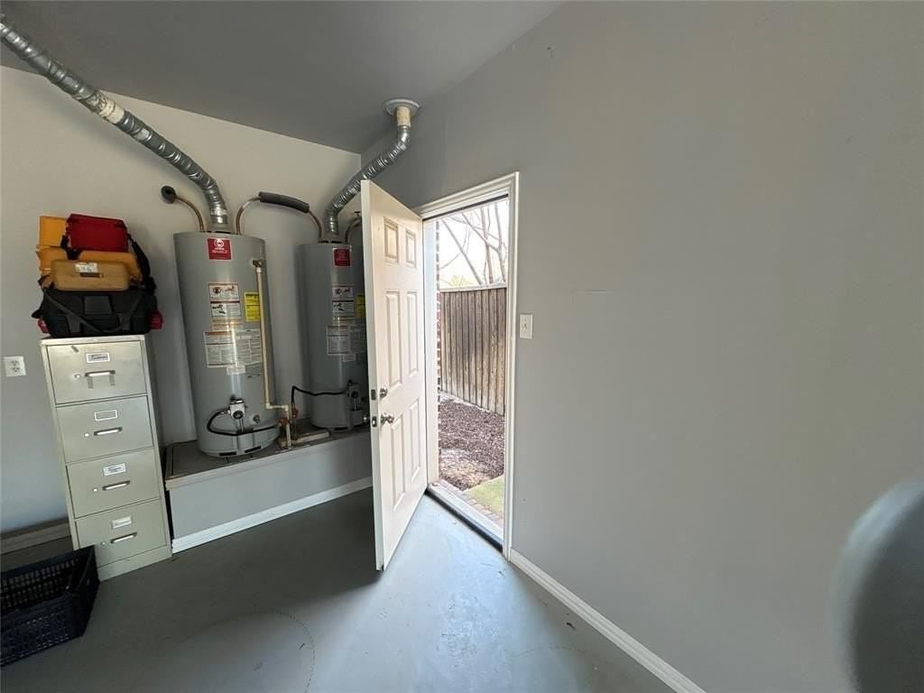 1904 Templegate Dr - Photo 7 of 33