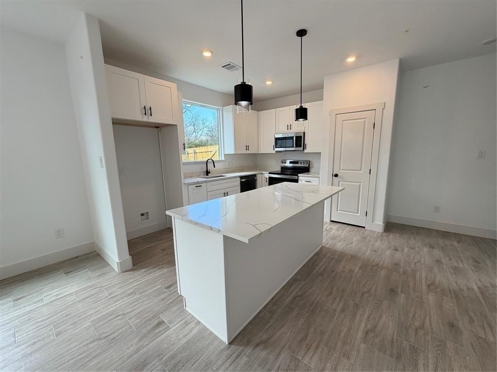 5150 Charlene St - Photo 5 of 16