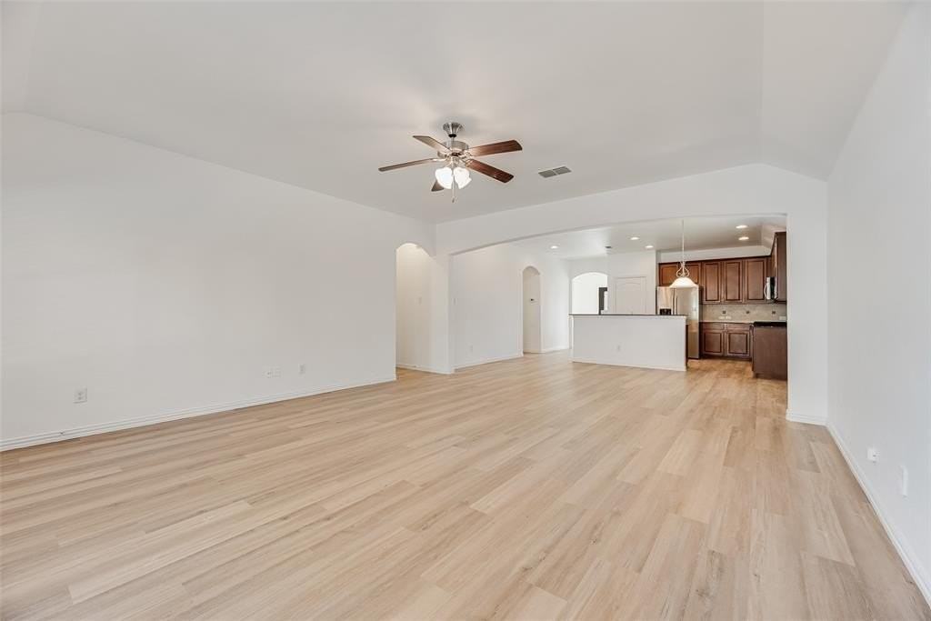 2401 Sun Creek Dr - Photo 6 of 22