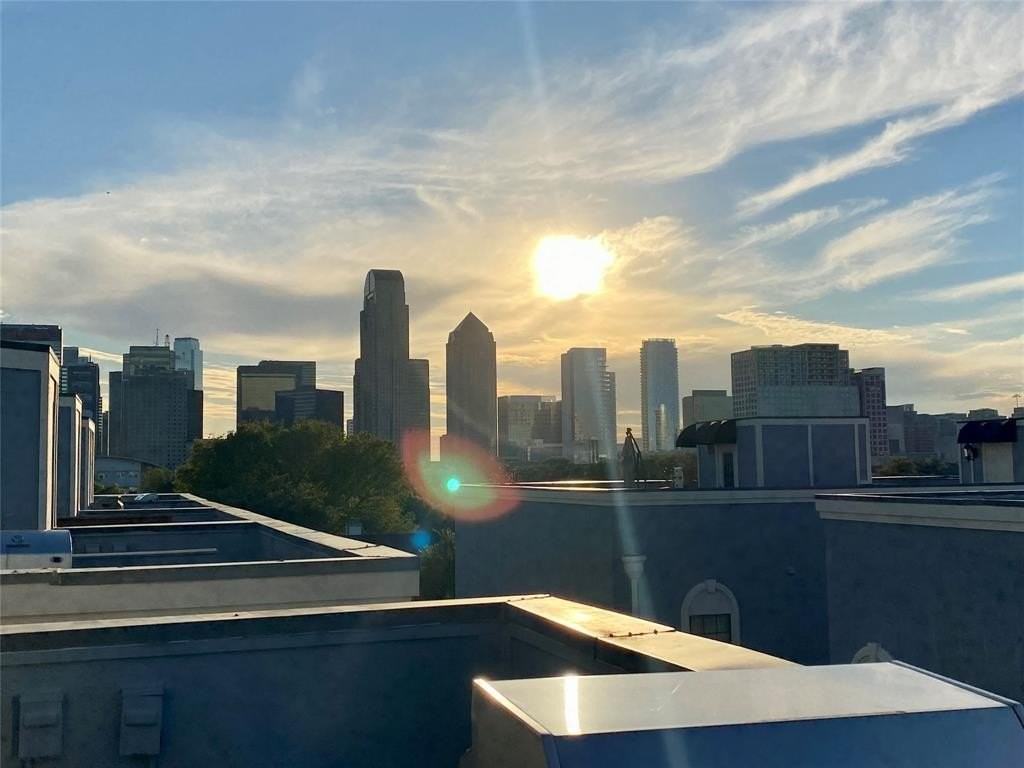 3409 Bryan St #1D - Photo 6 of 31