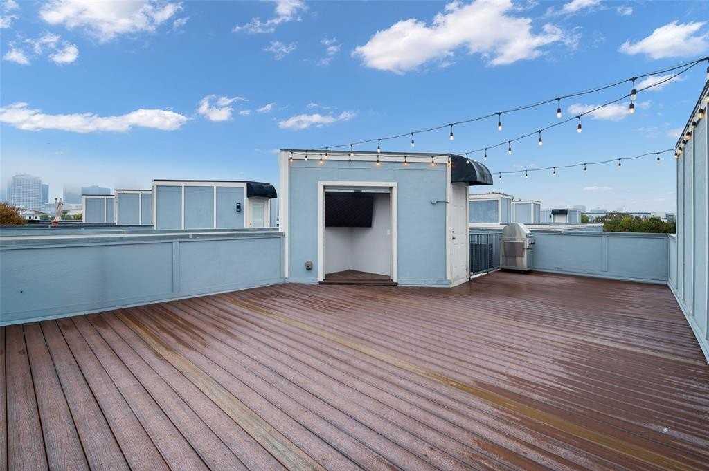 3409 Bryan St #1D - Photo 7 of 31