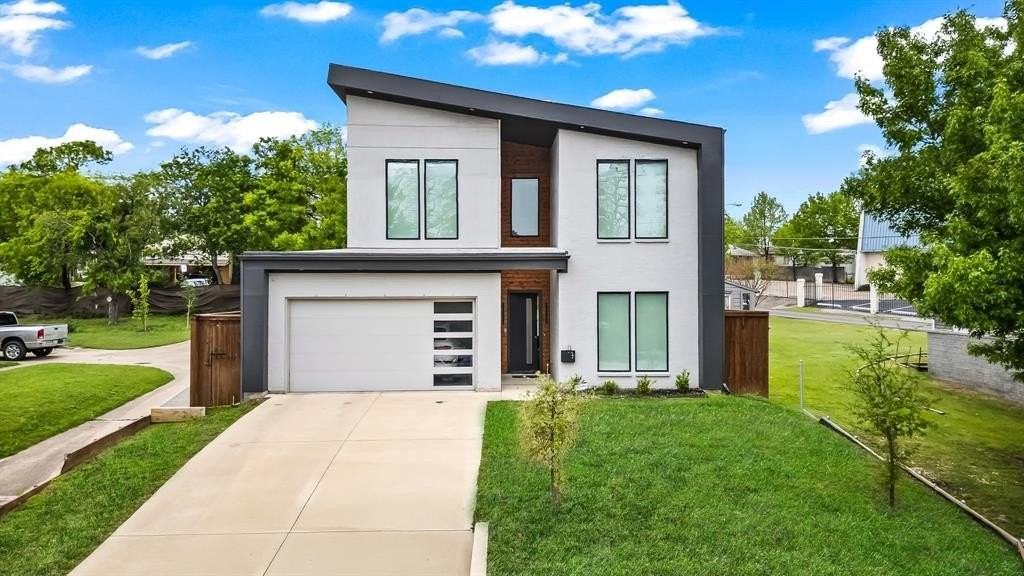 1211 Bonnie View Rd - Photo 3 of 33